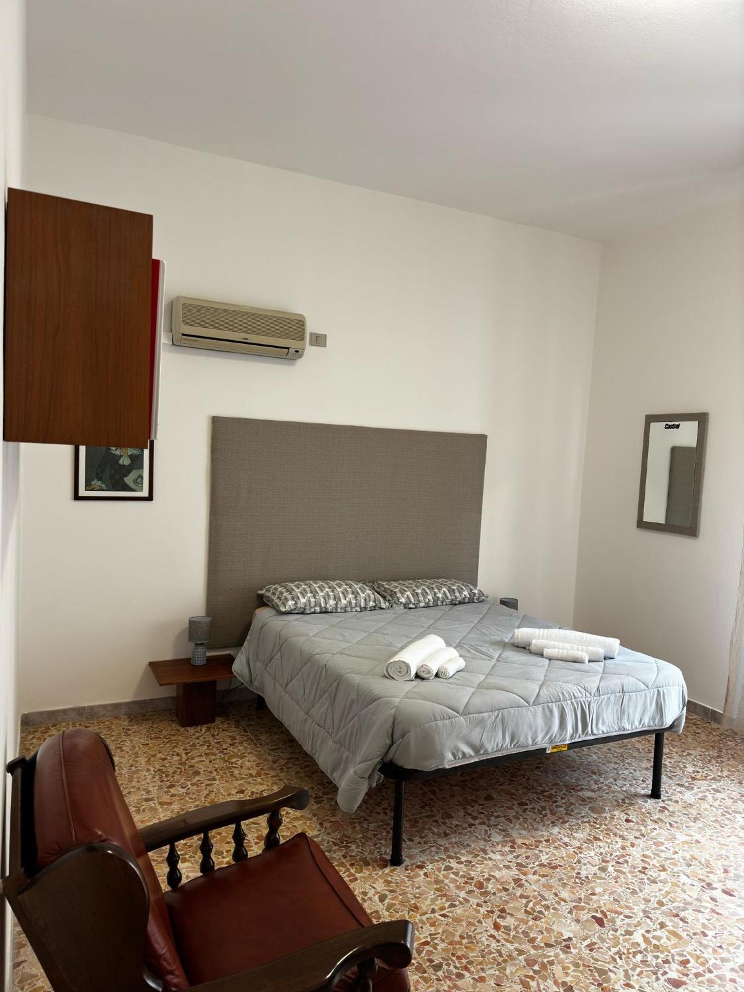 Pm 41 Via Ennio Porrino Guest House 알게로 외부 사진