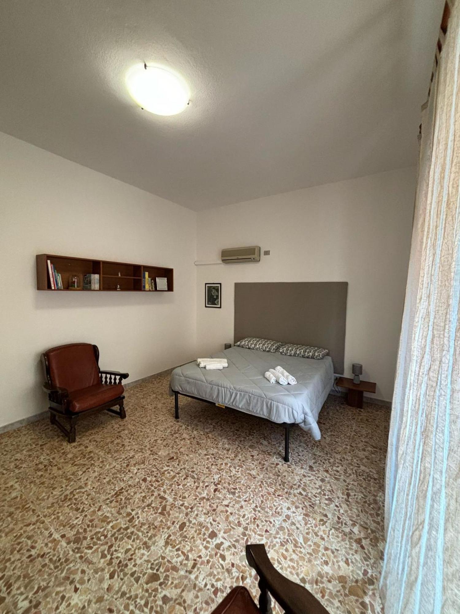 Pm 41 Via Ennio Porrino Guest House 알게로 외부 사진