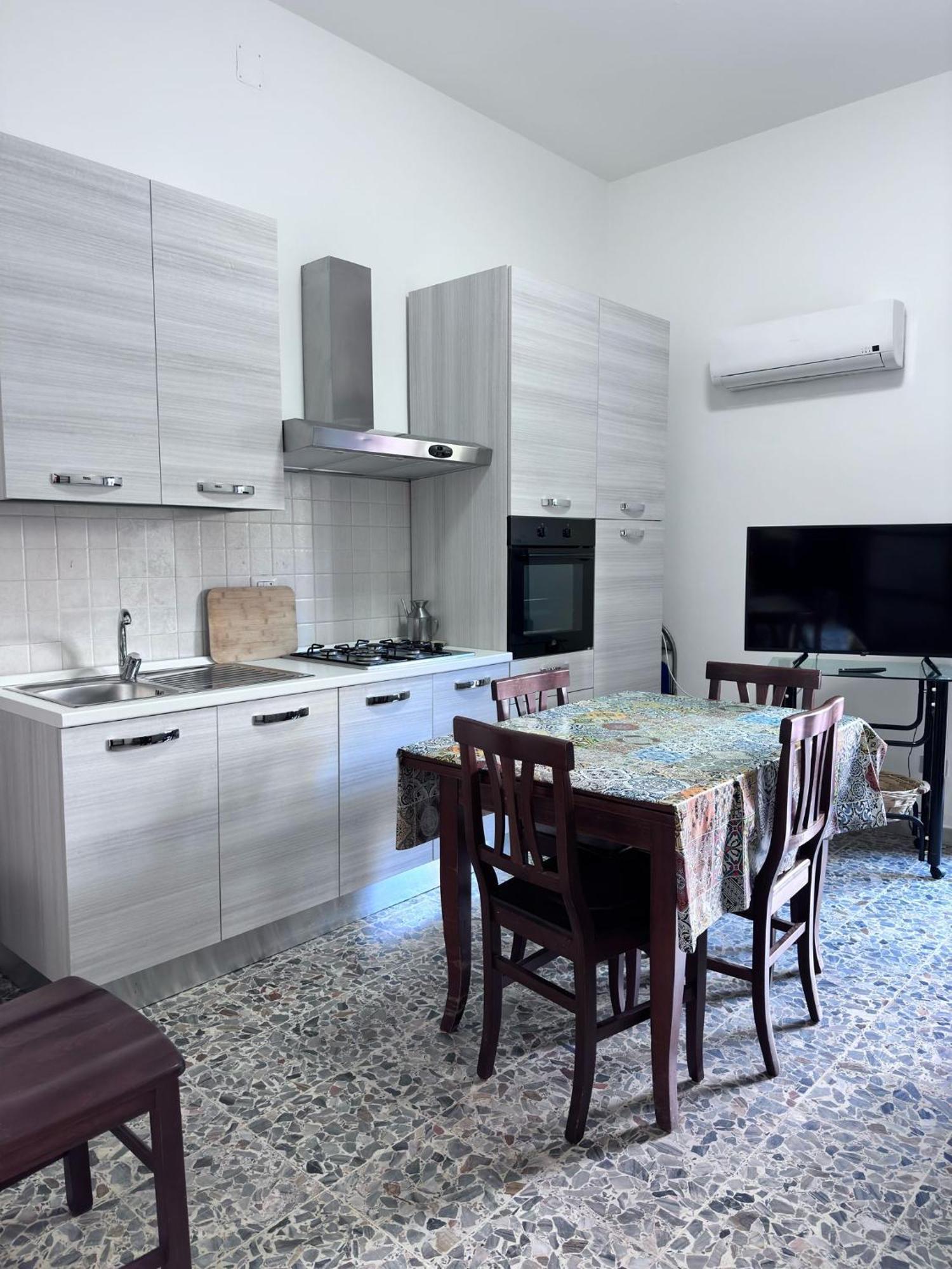 Pm 41 Via Ennio Porrino Guest House 알게로 외부 사진