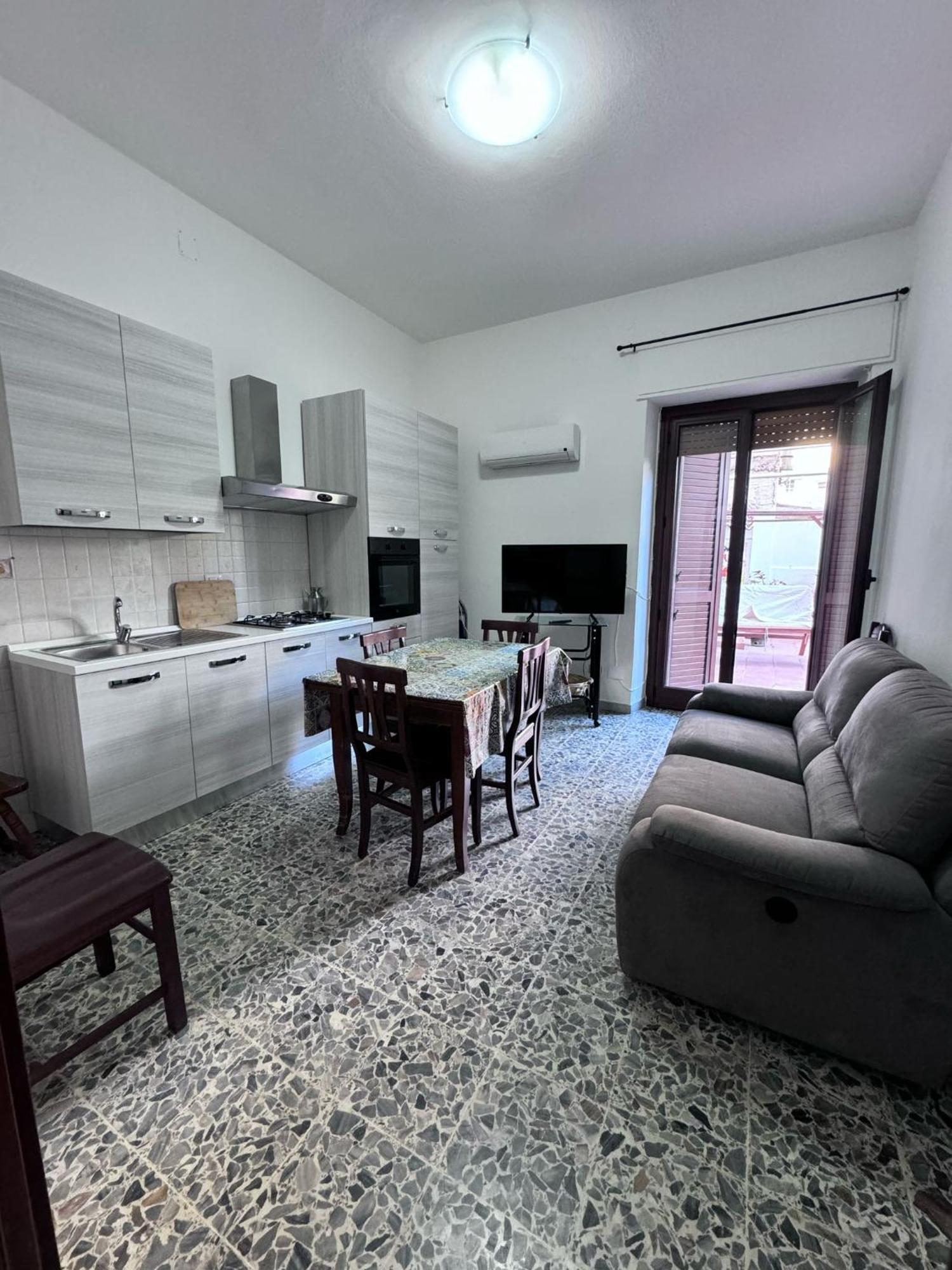 Pm 41 Via Ennio Porrino Guest House 알게로 외부 사진